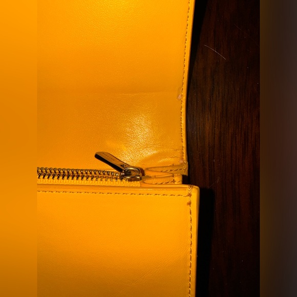 Coach mustard yellow wallet - Picture 3 of 14